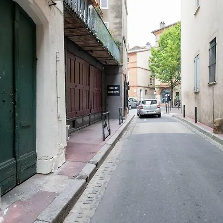 1 - Tout équipé Et Fonctionnel - Carmes,